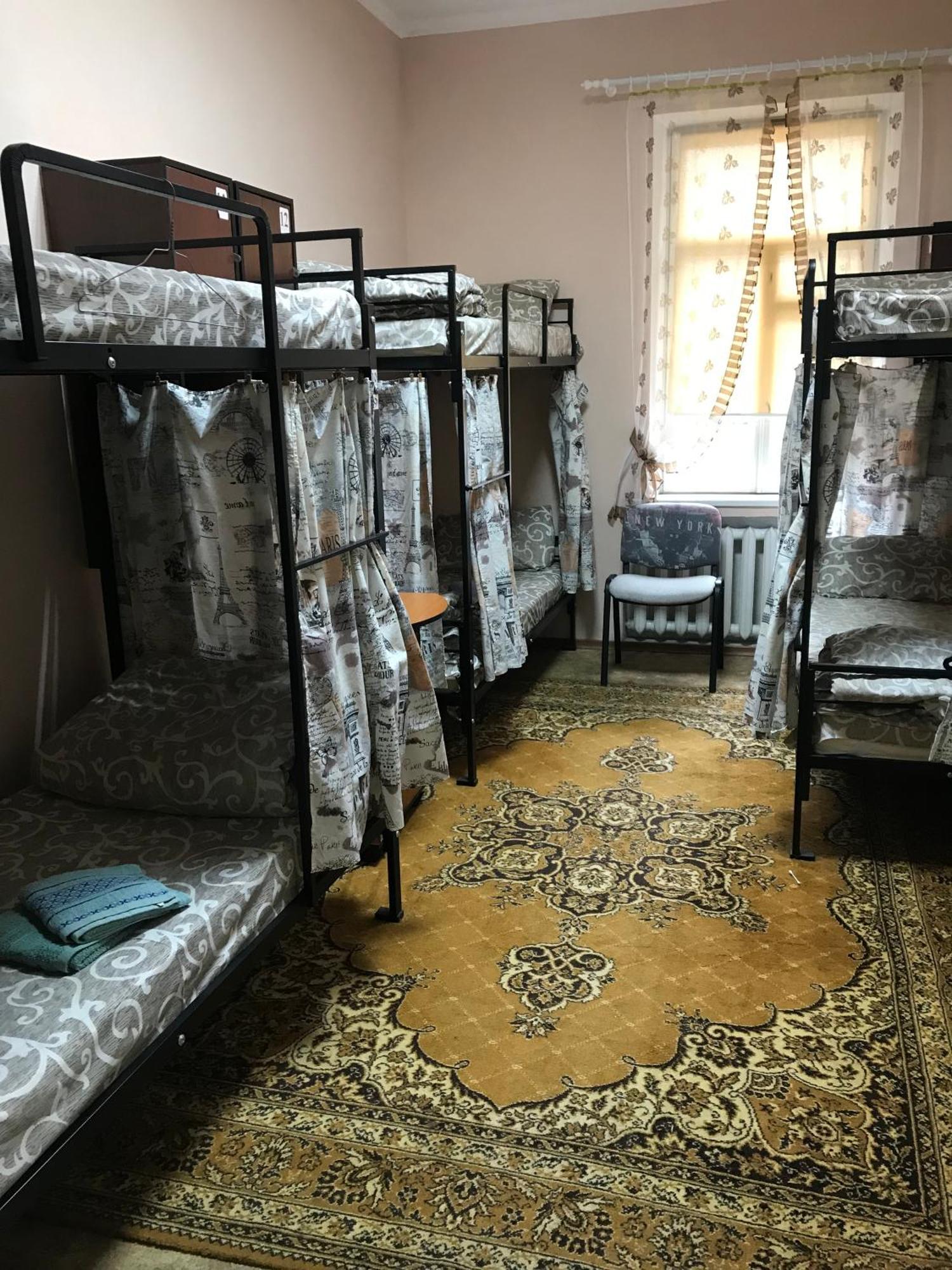 Хостел Тихий Дворик Charkov Buitenkant foto